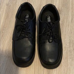 Boys dress shoe